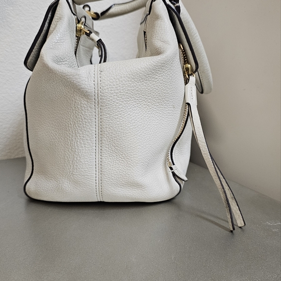 Tory Burch Half-Moon Satchel (pre-loved) - Picture 4 of 10